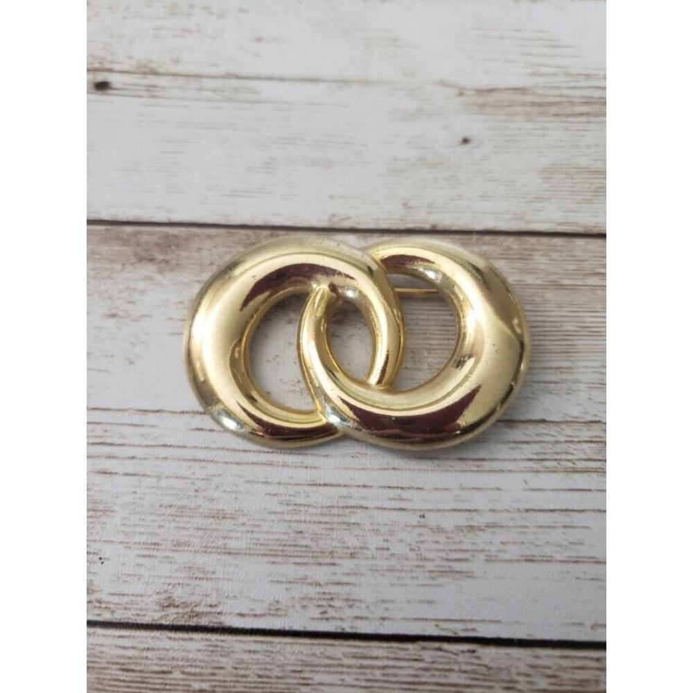 Vintage Brooch / Pin - Gold Tone Double Circle Brooch